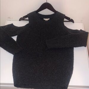 Women's Forever 21 charcoal Gray Cold Shoulder Sweater small.